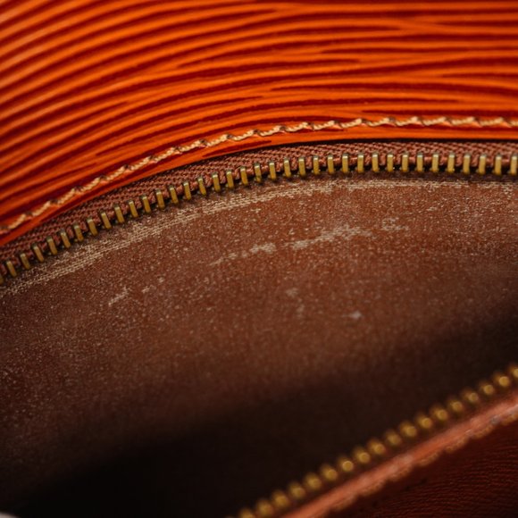 LOUIS VUITTONAuth  Epi Saint Cloud M52193 Women's Shoulder Bag Kenyan Brown - Picture 7 of 10